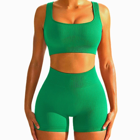 NWT 2pc Grass Green Seamless Ribbed Yoga Set Sz Small - Picture 1 of 6